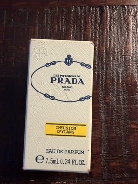 Prada Les Infusions Infusion d'Ylang Eau de Parfum - 7.5 ml travel size